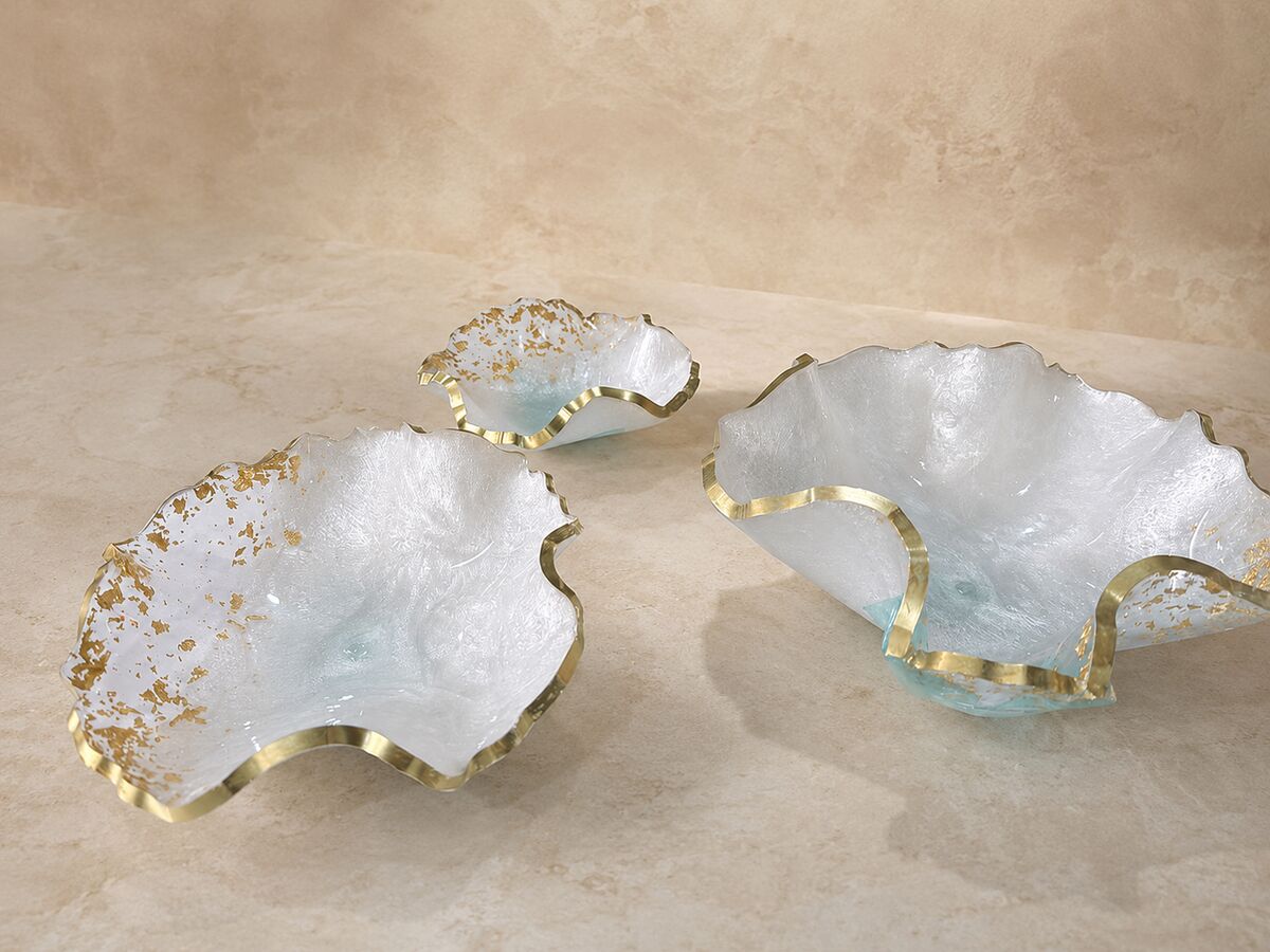 Set of gilded resin serving bowls with organic gold edge